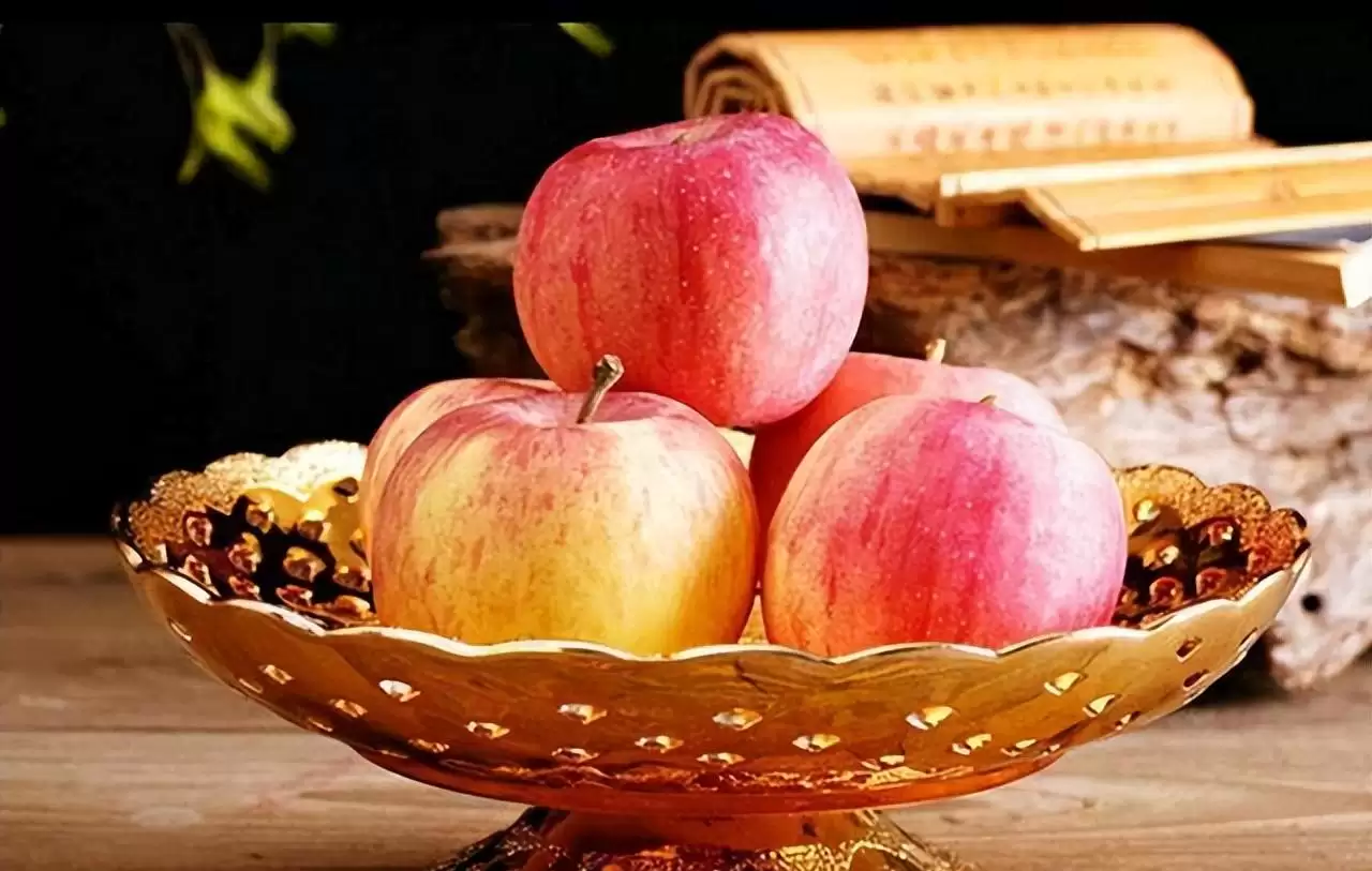 哪三样水果上坟最好?上坟必备三种水果.jpg 哪三样水果上坟最好?上坟必备三种水果.jpg